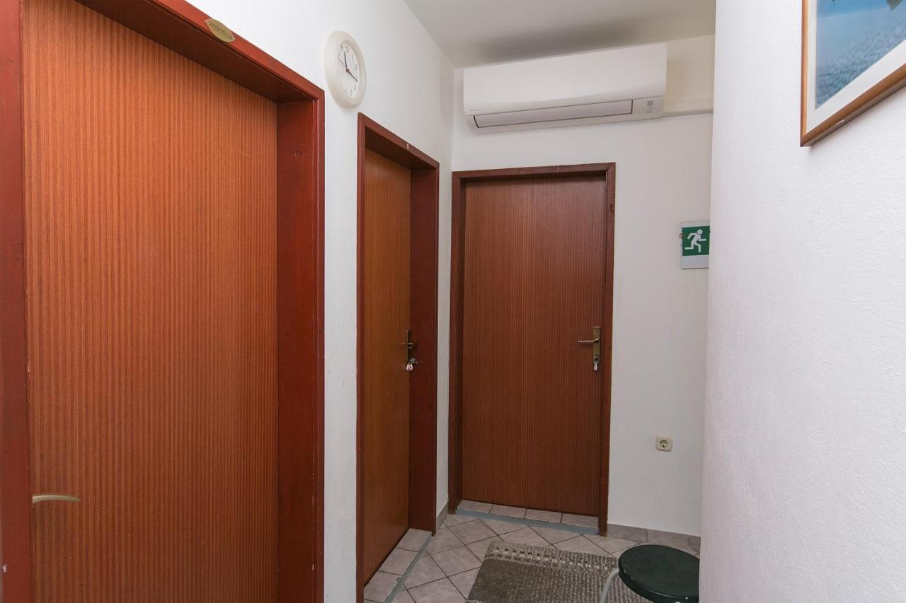 Apartments By The Sea Podaca, Makarska - 516 Экстерьер фото